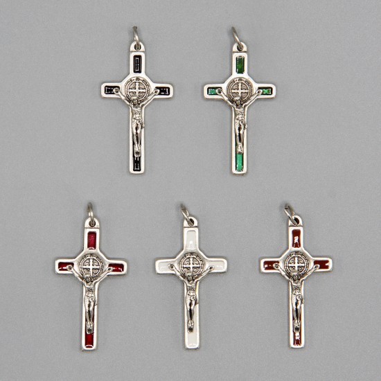 Cruzes e Crucifixos