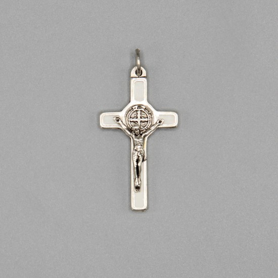 Cruzes e Crucifixos