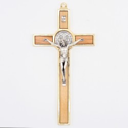 Cruzes e Crucifixos